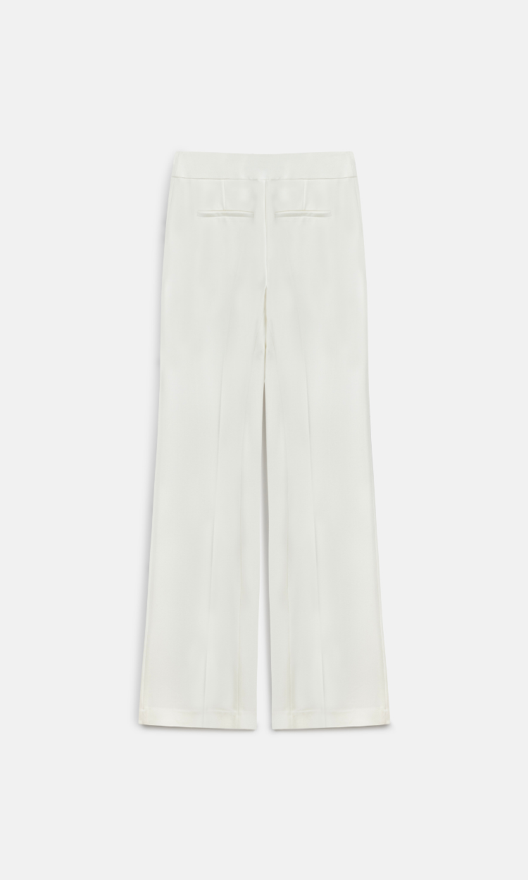 Alin Pant in White